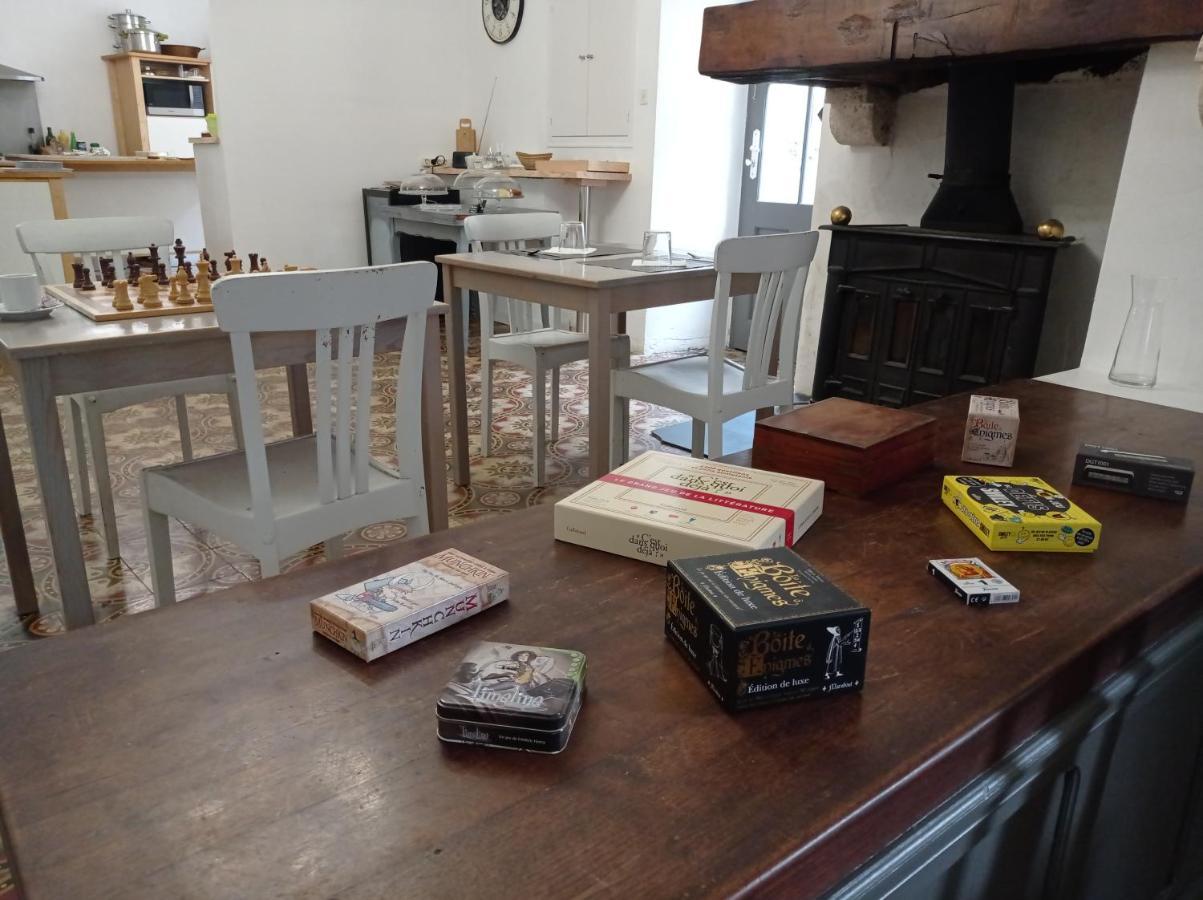 Maison Rives - Village Du Livre De Montolieu Bagian luar foto